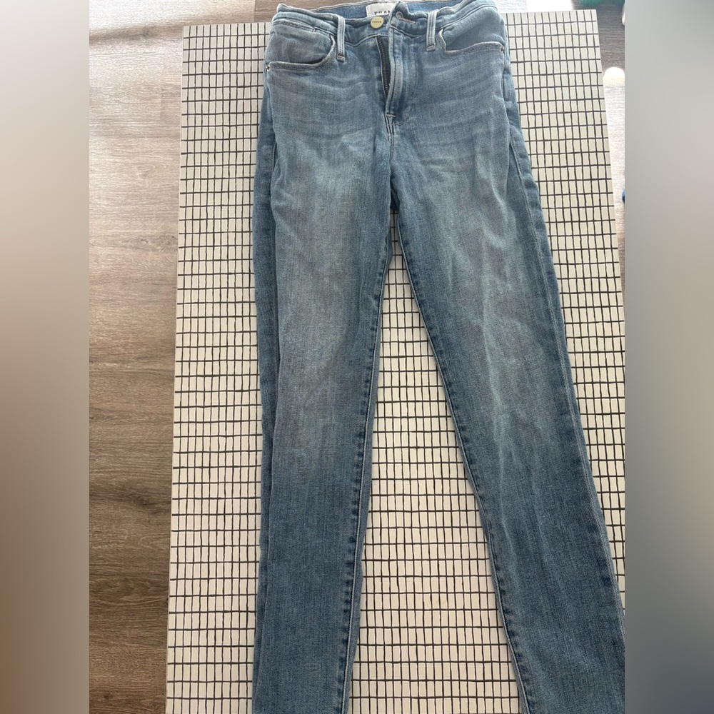 Frame Le High Skinny Jeans